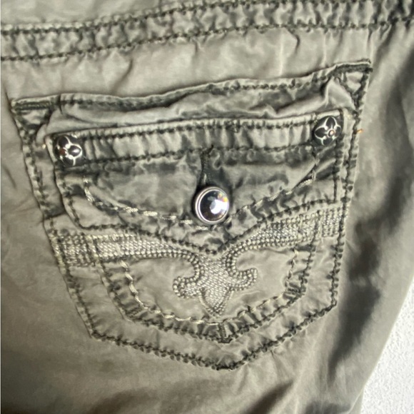 Rock Revival Size 27 Cropped Cargo Pants Slate Grey Belted Punk Y2K Low Rise - Picture 8 of 11
